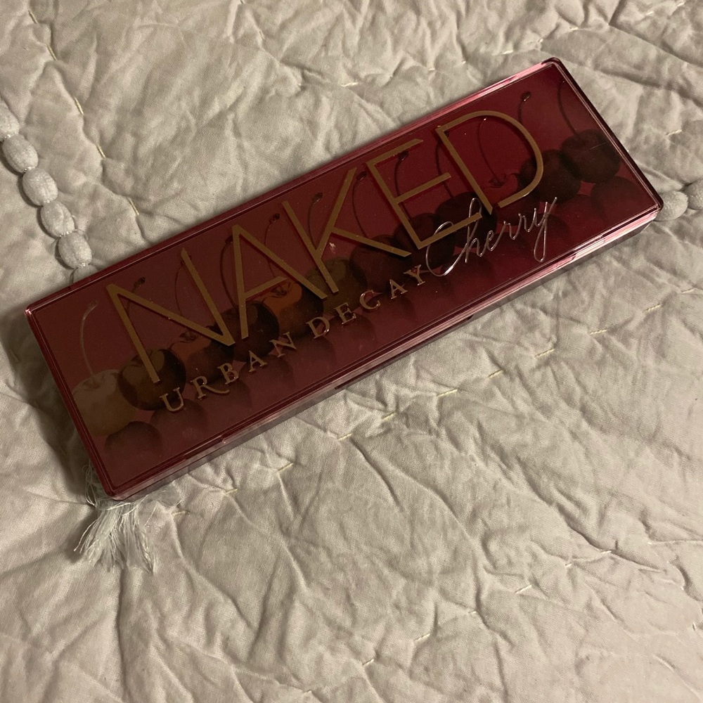 Urban Decay Naked Cherry Palette